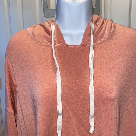 Women's Fifteen Twenty Soft comfy long sleeved hooded pullover , size M - Picture 2 of 11